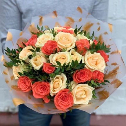Букет "Поэма" с розами | «Цветы России» с доставкой в по Ярославлю